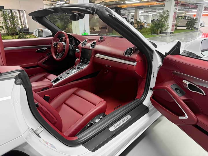 Photo 6 - Porsche 718