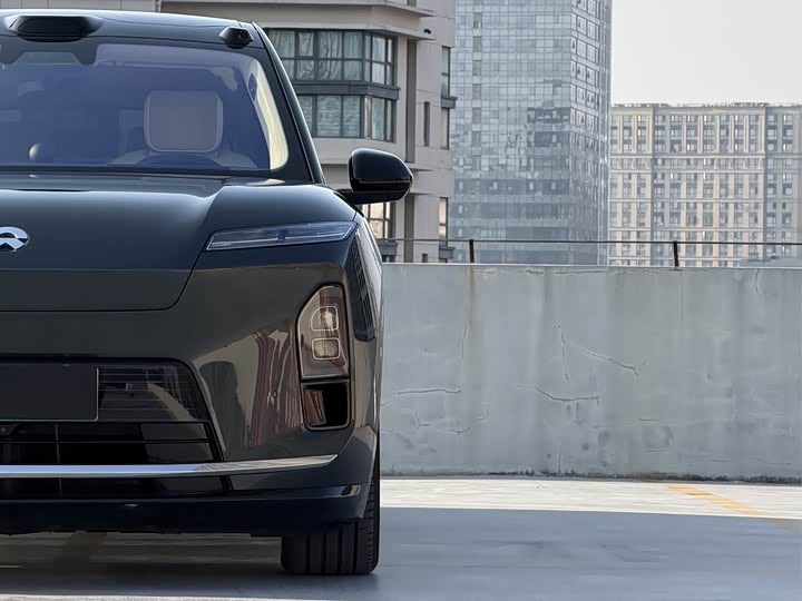 Фото 8 - Nio ES8