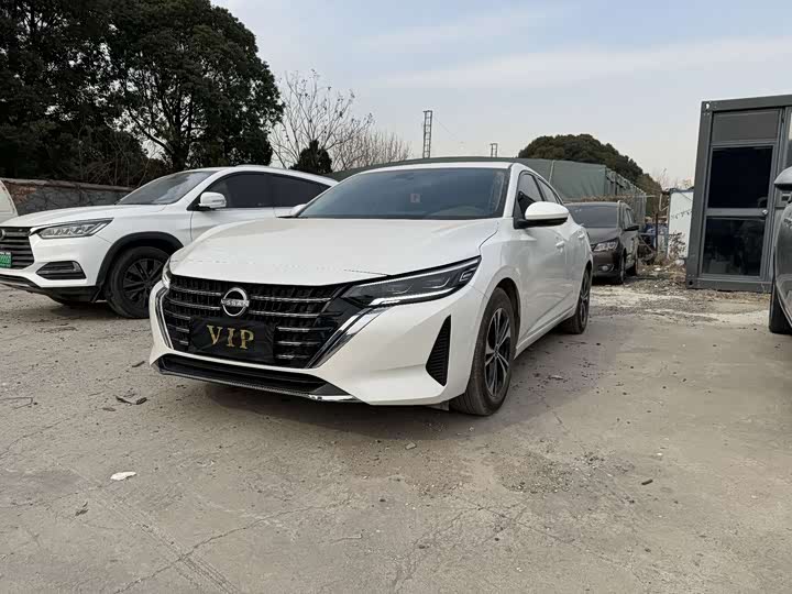 Фото 2 - Nissan Sylphy