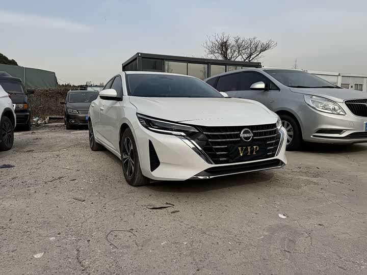 Фото 3 - Nissan Sylphy