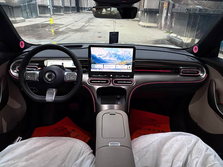 Фото 9 - Smart #1