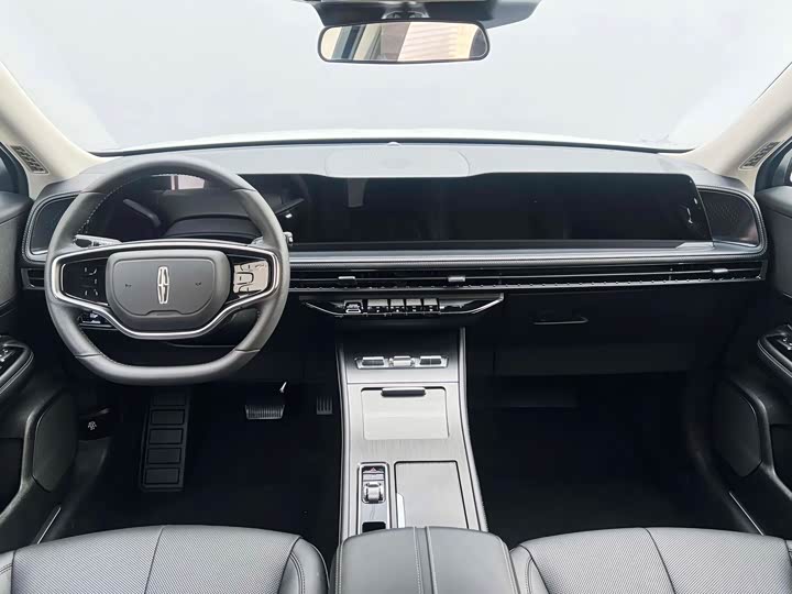 Фото 6 - Lincoln Corsair