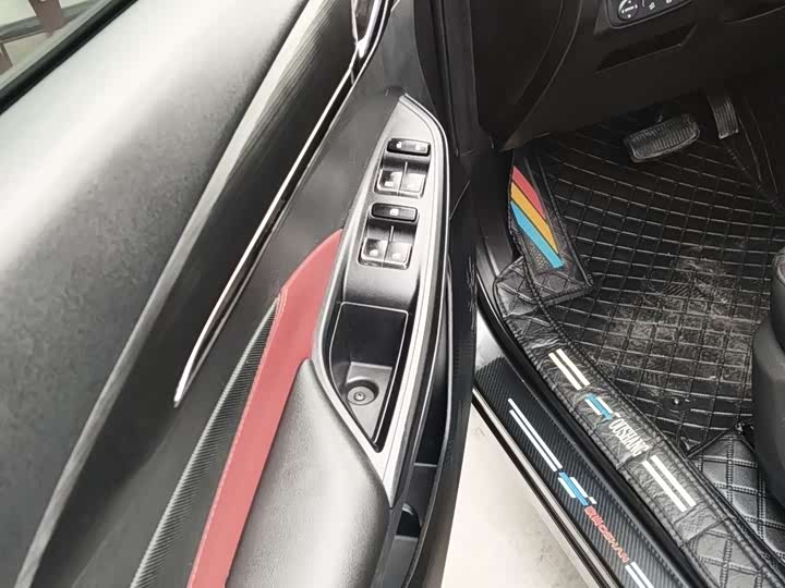 Фото 4 - Changan Oshan X5