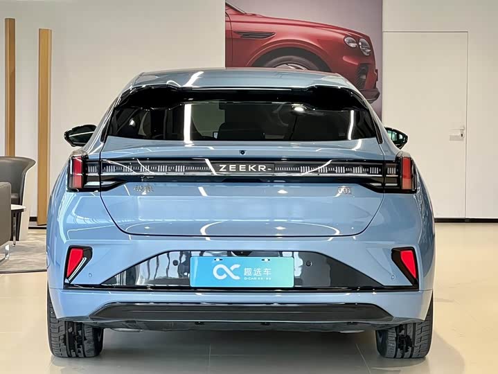 Фото 4 - Zeekr 001