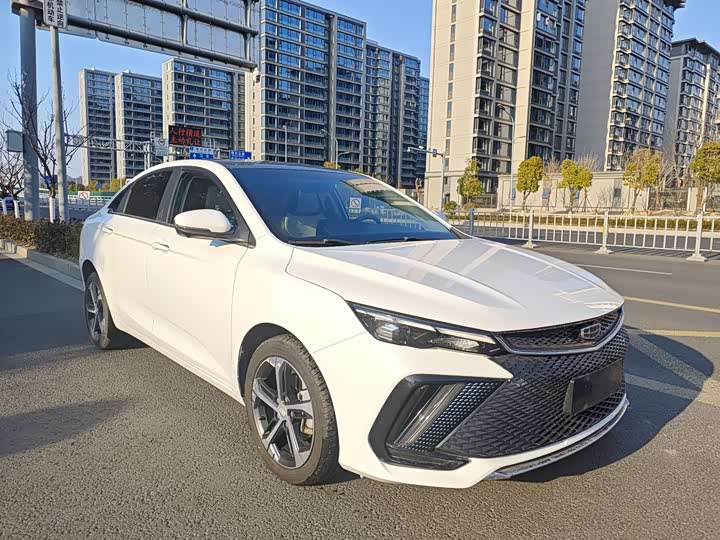 Фото 3 - Geely Emgrand L