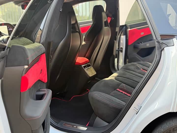 Фото 5 - Zeekr 001 FR