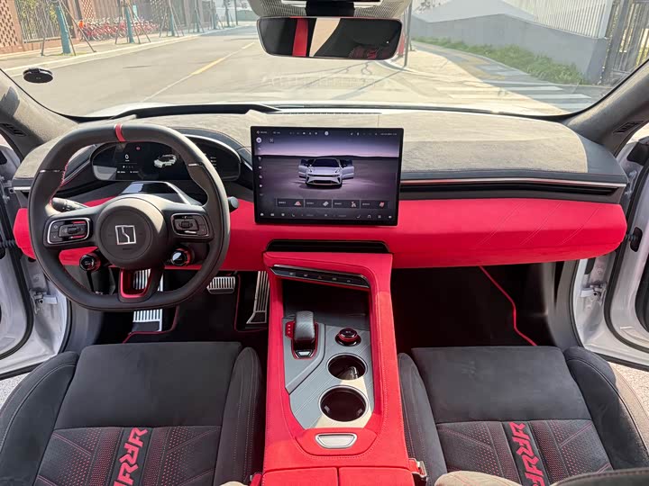 Фото 6 - Zeekr 001 FR