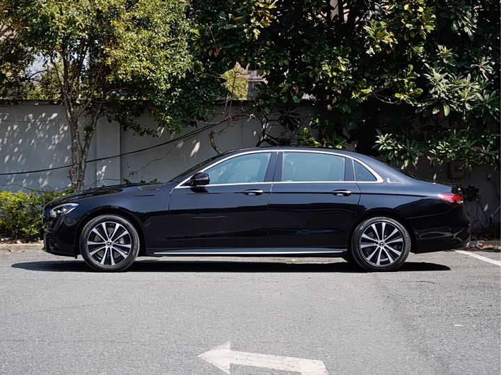 Фото 3 - Mercedes-Benz E-Class Hybrid