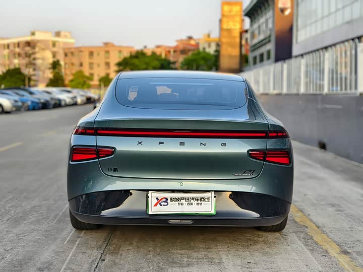 Фото 4 - XPeng P7