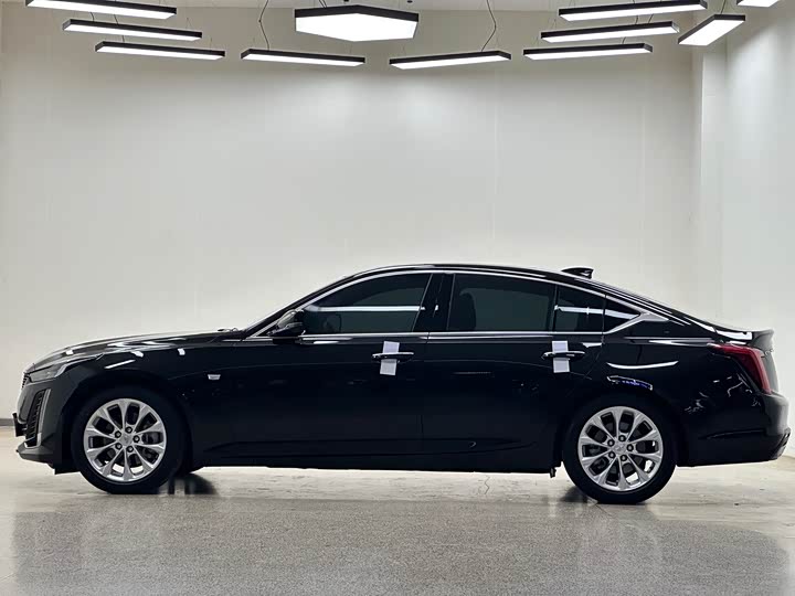 Photo 8 - Cadillac CT5