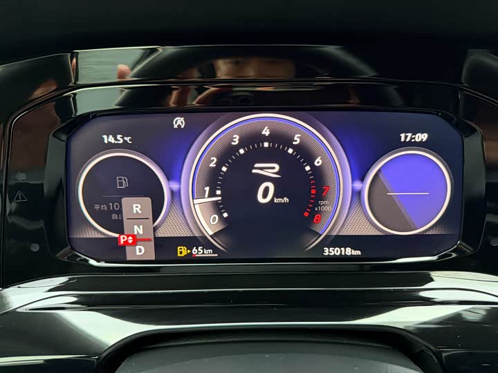 Фото 7 - Volkswagen Golf