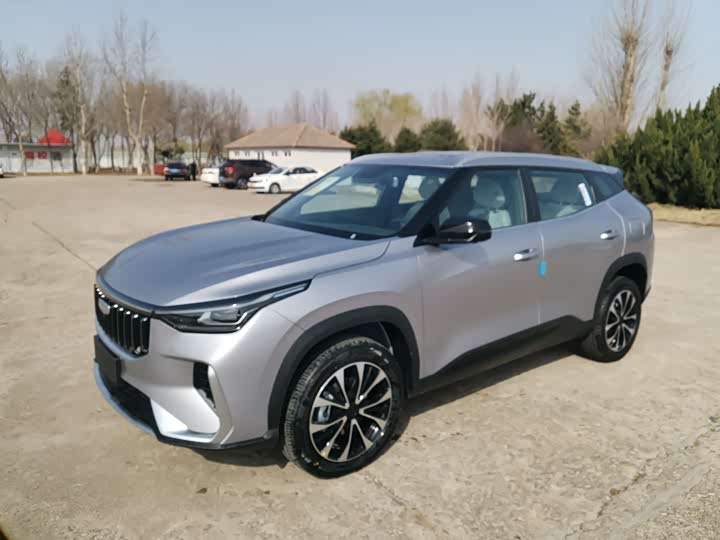 Фото 1 - Geely Atlas