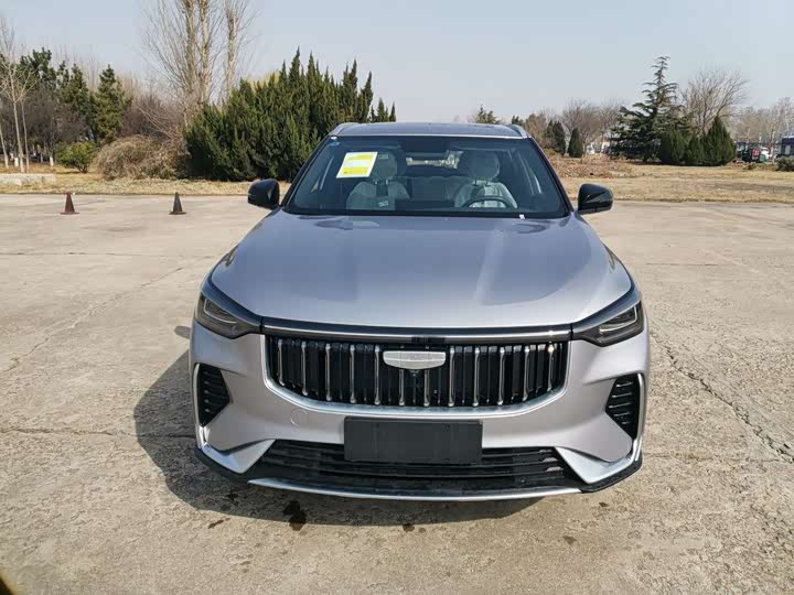 Фото 2 - Geely Atlas