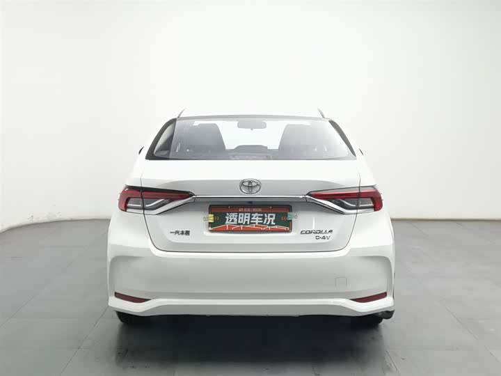 Фото 4 - Toyota Corolla