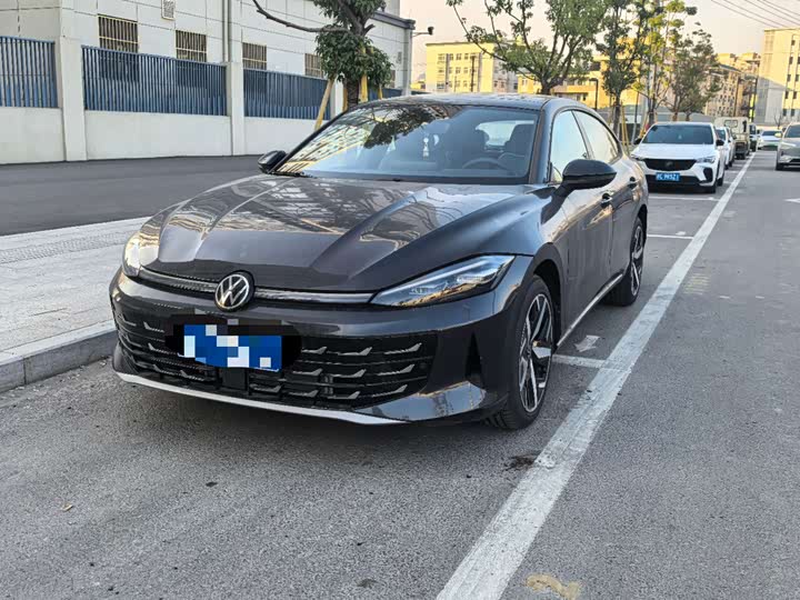 Фото 1 - Volkswagen Lamando L