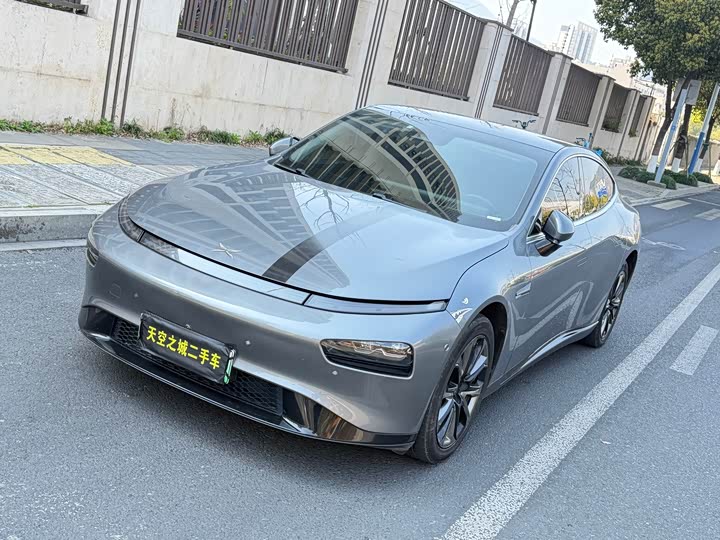 Фото 3 - XPeng P7