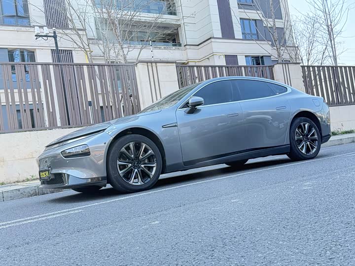 Фото 6 - XPeng P7