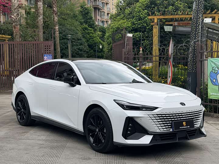 Фото 5 - Changan UNI-V