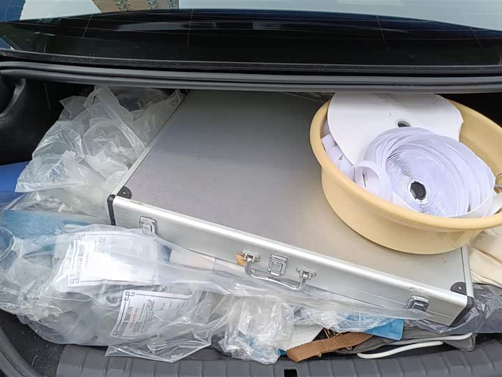 Photo 4 - BMW 5 Series Hybrid