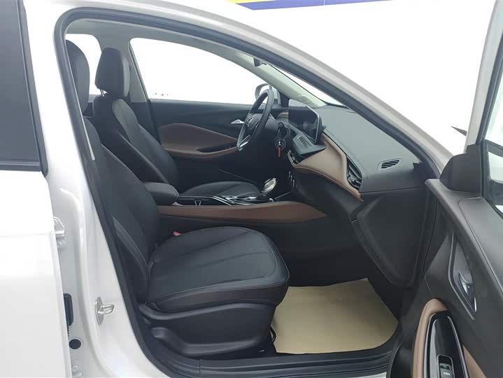 Фото 8 - Buick Verano