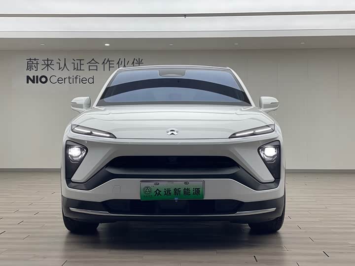 Фото 3 - Nio EC6