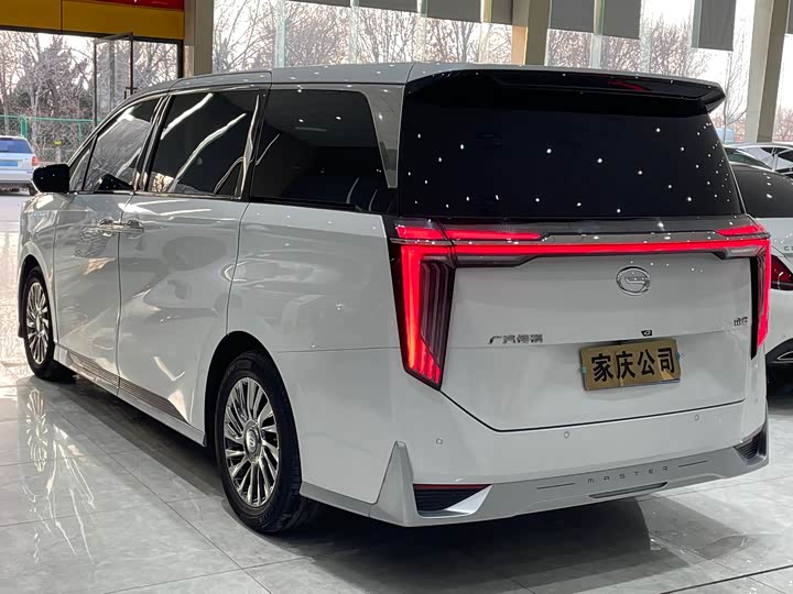 Фото 8 - GAC Trumpchi M8