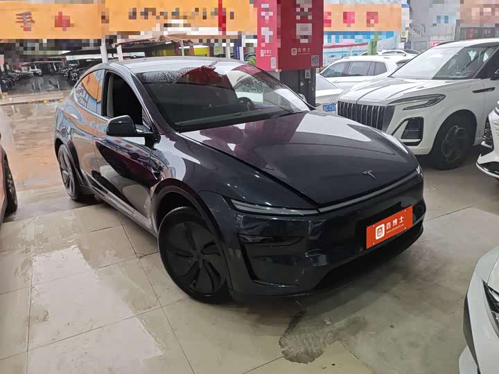 Фото 1 - Tesla Model Y