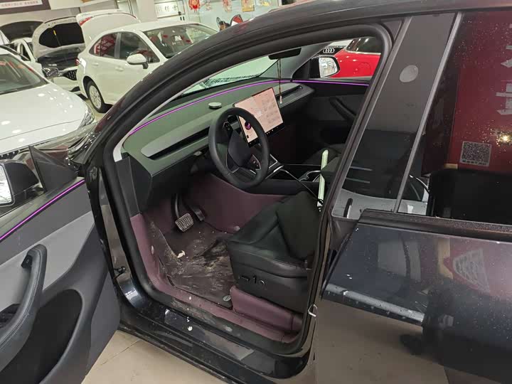 Фото 3 - Tesla Model Y