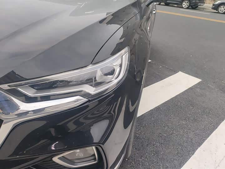 Photo 5 - Hongqi HS5