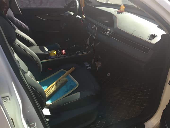 Фото 8 - Exeed LX