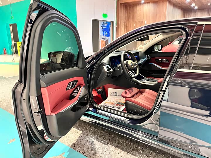 Фото 9 - BMW 3 Series