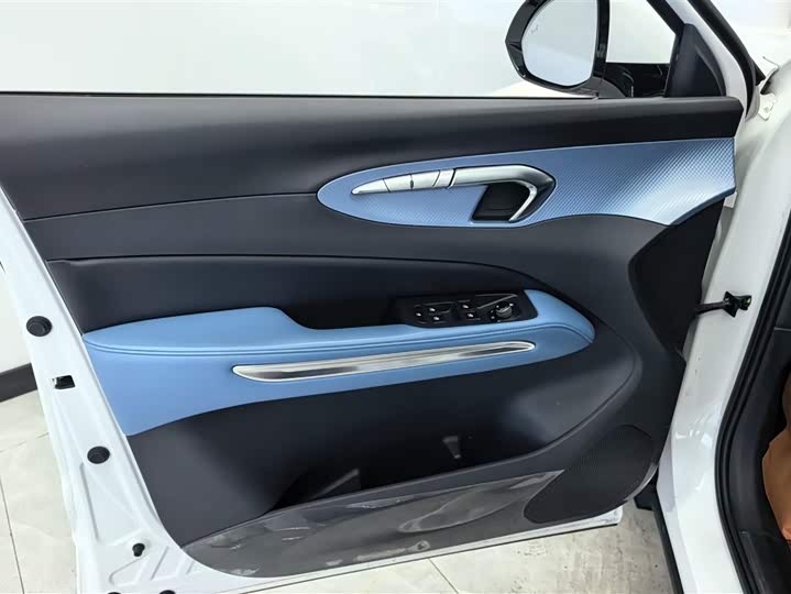 Фото 7 - Bestune T90