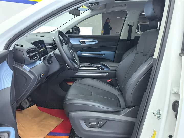 Фото 9 - Bestune T90