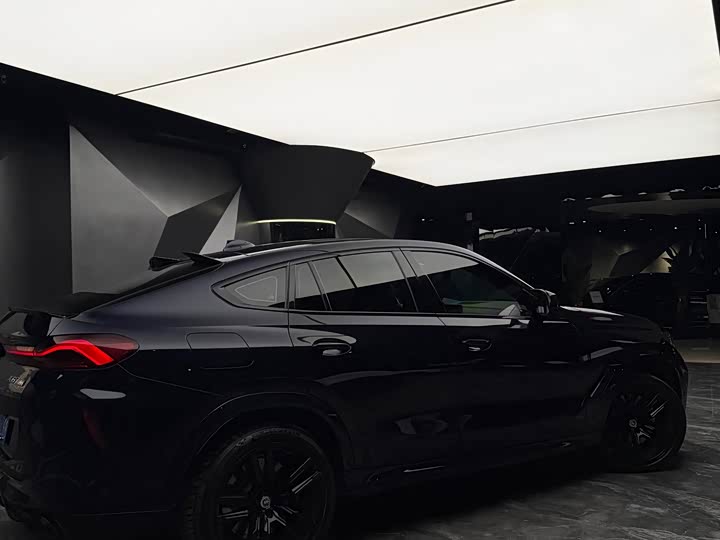 Фото 7 - BMW X6 M
