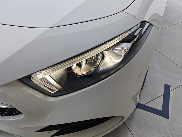 Фото 5 - Mercedes-Benz A-Class