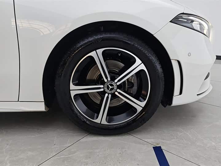 Фото 6 - Mercedes-Benz A-Class