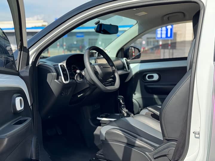 Photo 4 - Roewe Clever