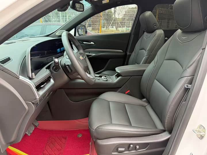 Фото 5 - Cadillac XT4