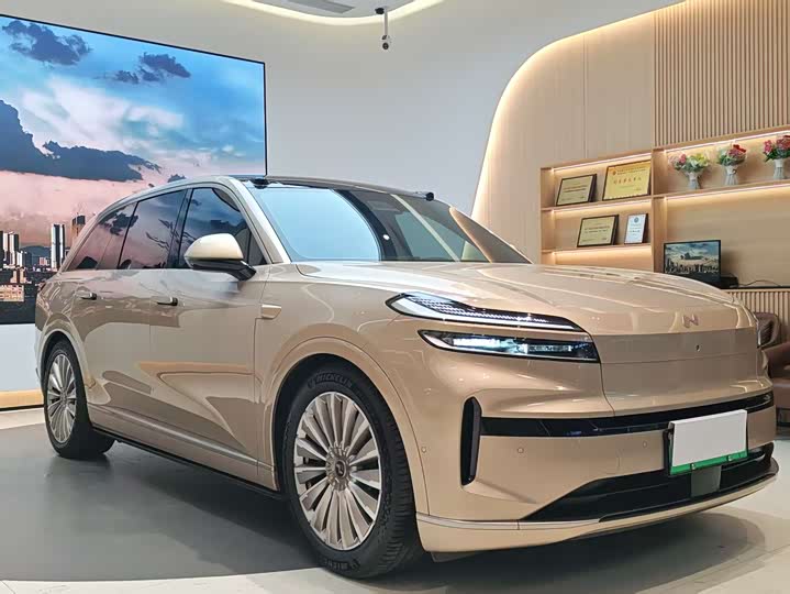 Фото 3 - Nio Onvo L90