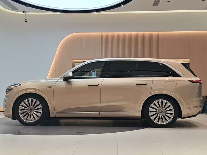 Фото 4 - Nio Onvo L90