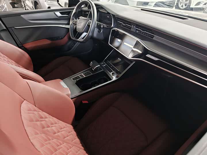 Фото 5 - Audi A7L