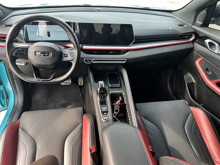 Фото 6 - Geely Coolray