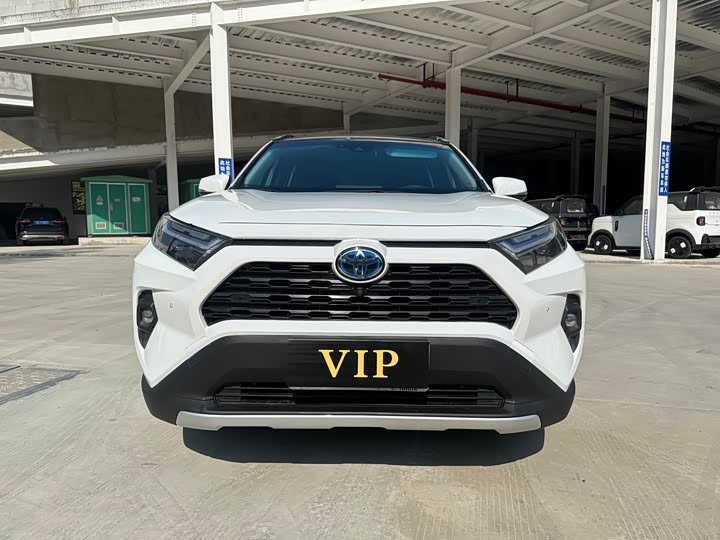 Photo 2 - Toyota RAV4