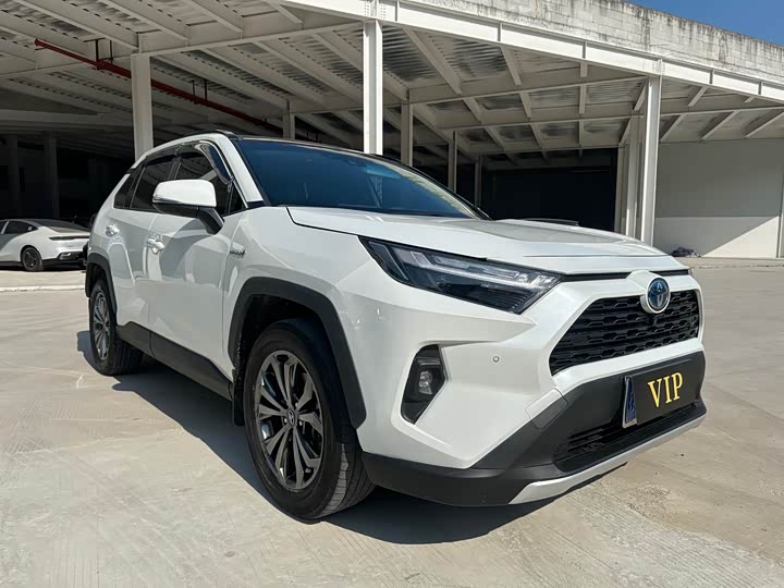 Photo 3 - Toyota RAV4