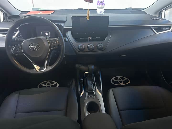 Фото 6 - Toyota Corolla