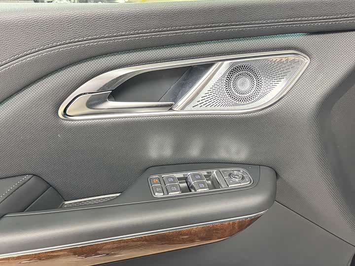 Фото 3 - Hongqi HQ9 Hybrid