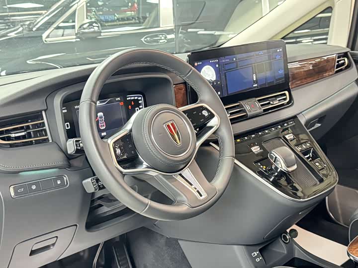 Фото 4 - Hongqi HQ9 Hybrid