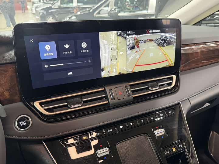 Фото 5 - Hongqi HQ9 Hybrid