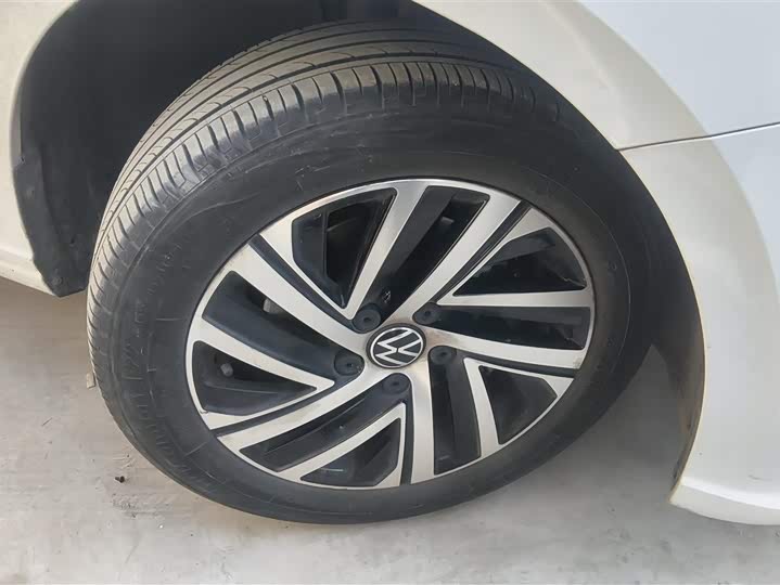 Фото 6 - Volkswagen Lavida