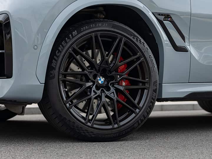 Фото 8 - BMW X6 M